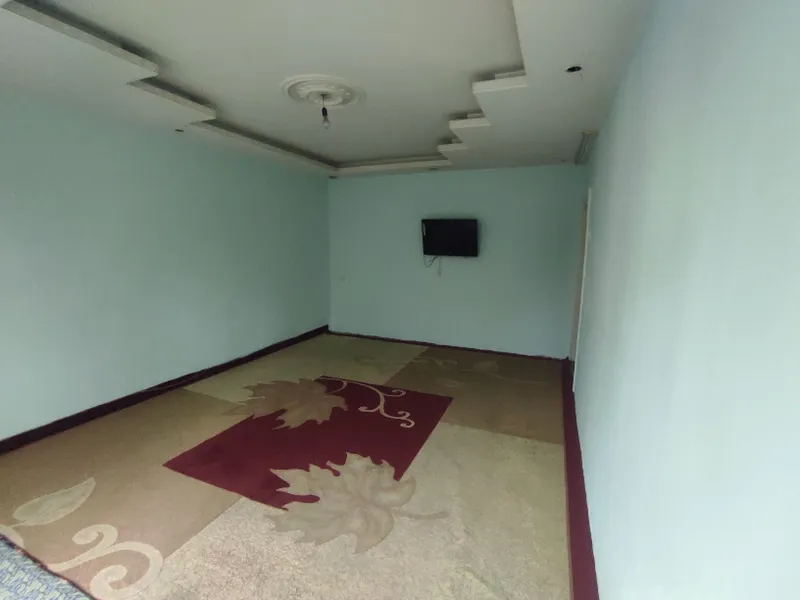 Yunusobod tumani Bodomzor Masjid yonida 3-etajda 3 xonali kv ijaraga b 1