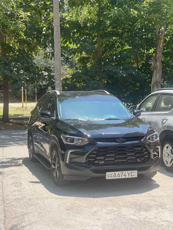 Tracker LTZ 2025 1