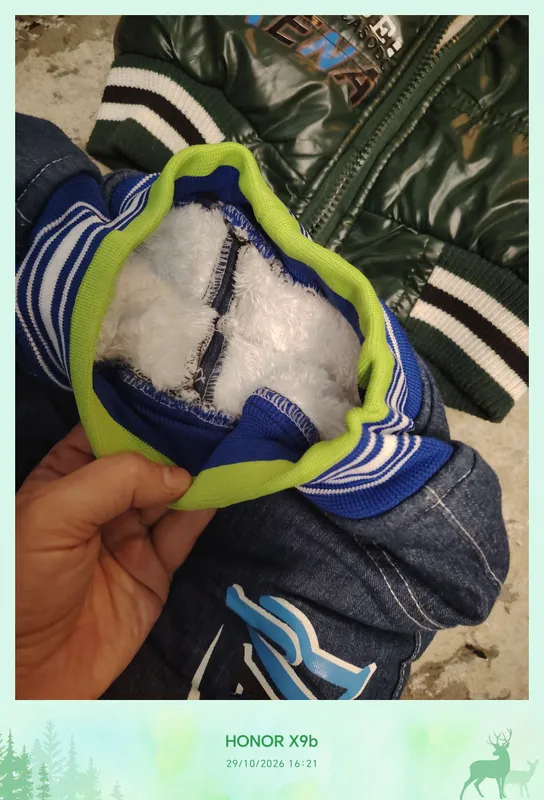 1 yoshdan 2,5 yoshgacha bo‘lgan o‘g‘il bola uchun qishki kostyum. 2
