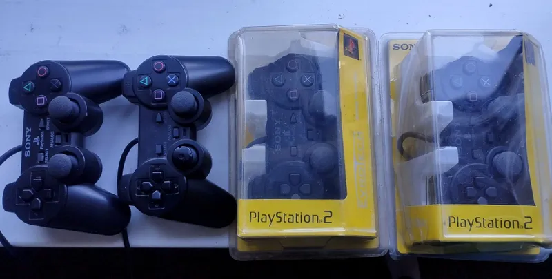 Sony Playstation 2. Ideal holatda. 4 Sony Playstation 2. Ideal holatda. 4