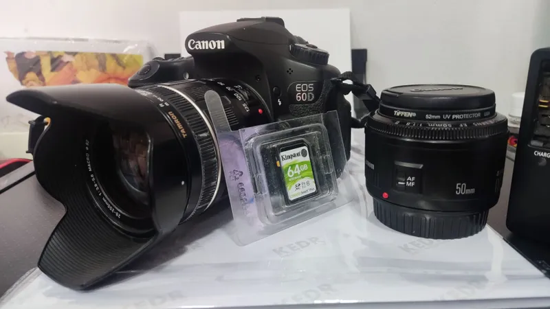 Canon eos 60D 28-200