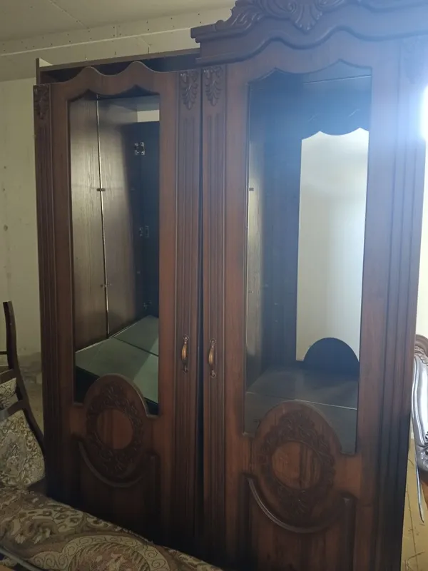 Стенной уголок для зала.в хорошем состоянии.продам не дорого. — фото 1