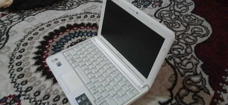 Недорогой ноутбук Samsung 2