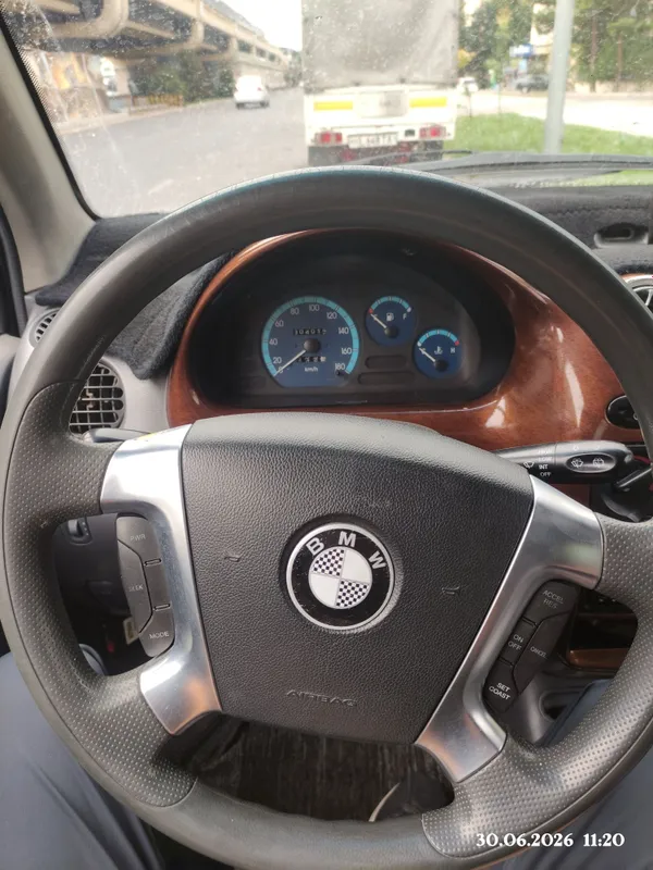 Matiz mx sotiladi metan gazi bor xolati yaxshi gazi bilan kuzovda ishi