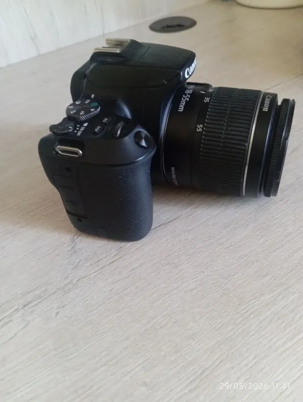 Canon EOS 250D fotoapparati — фото 5