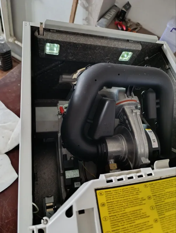 Remeha calenta 40kw sotiladi 2