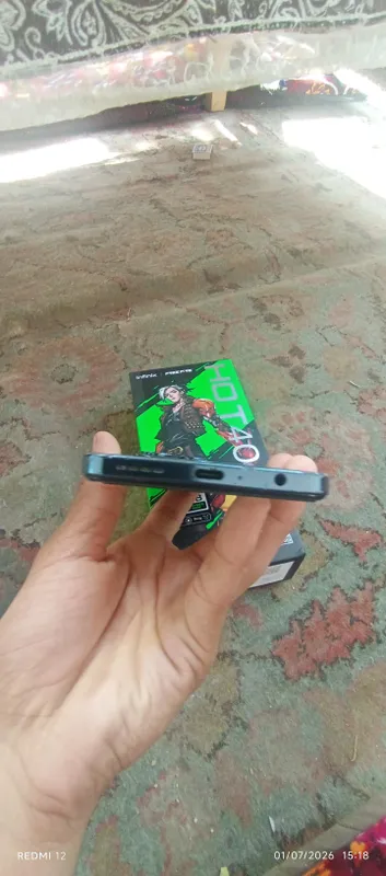 infinix HOT 40 pro 3