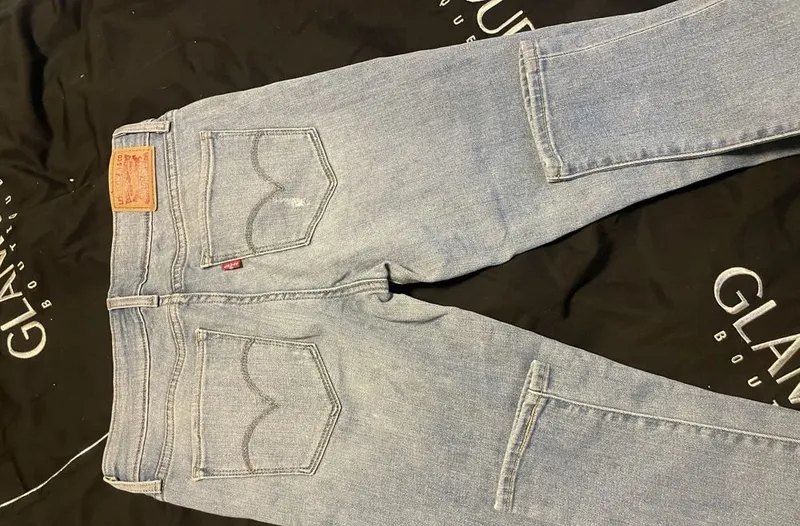 Джинсы Levi’s, размер 28 2