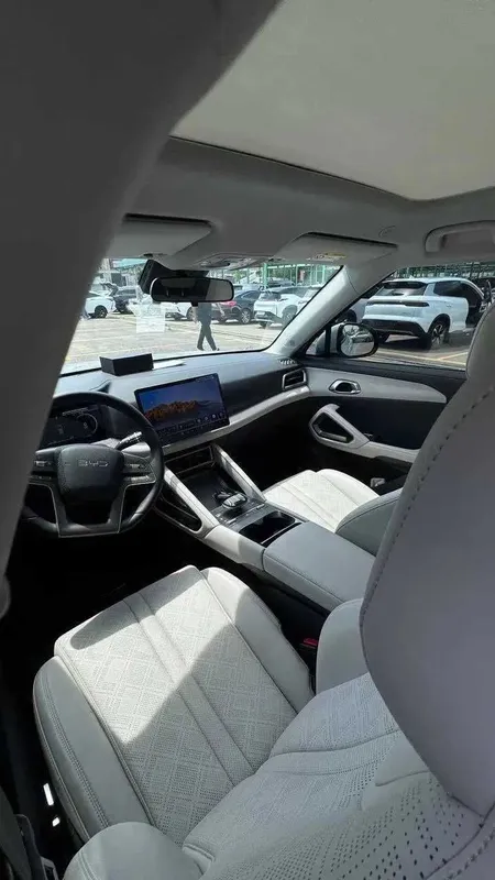 BYD YUAN UP SMART 1ev naxt va xalol nasiya 2 BYD YUAN UP SMART 1ev naxt va xalol nasiya 2