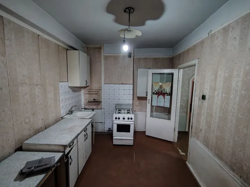 Продаётся Квартира 10-й мк.район