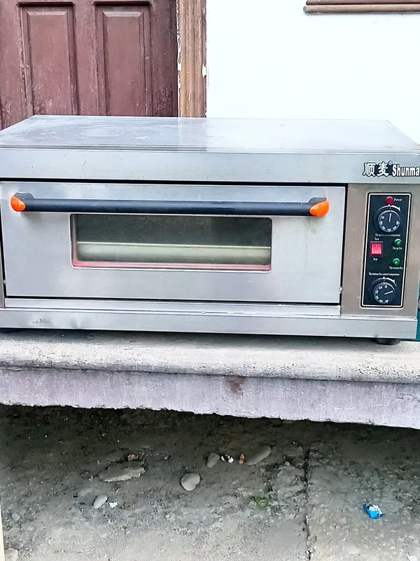 духовка катта Sumai, сотилади янги 2500000млнга