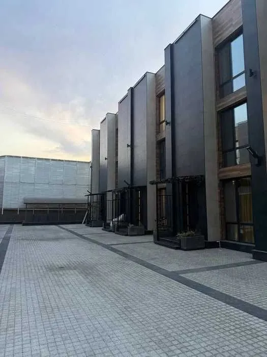 Эксклюзивный таунхаус ЖК Tiara Residence, 2-я линия — фото 1