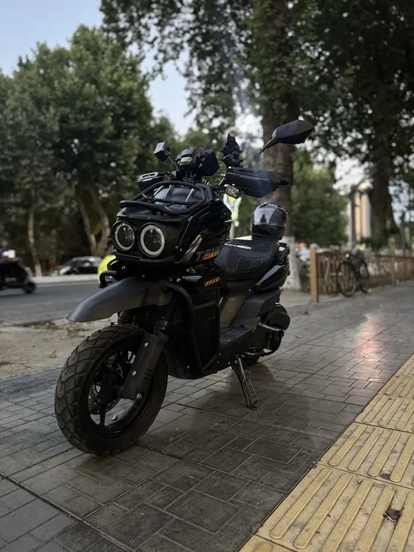 Moto Tank 2 sotladi yoki moto bosa ustiga pul beraman