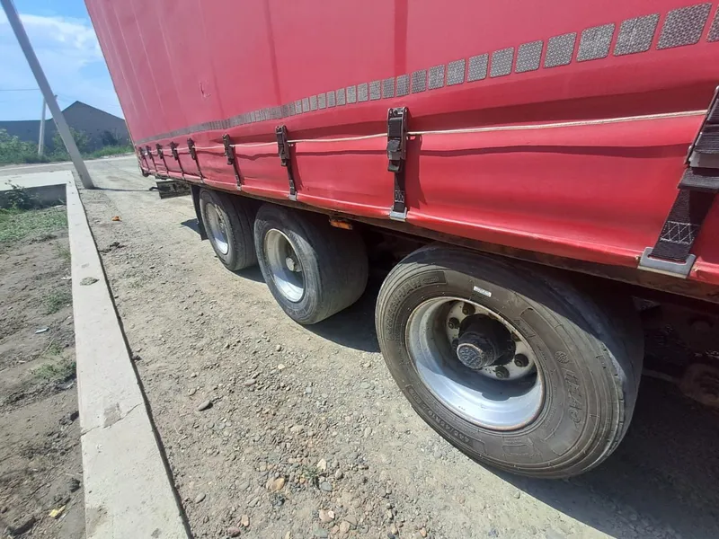 Krone прицеп сотилади 3