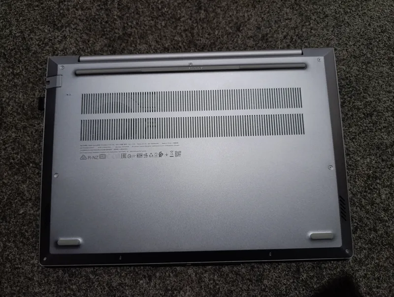 Lenovo Thikbook coreultra7-155h 8/512GB 3