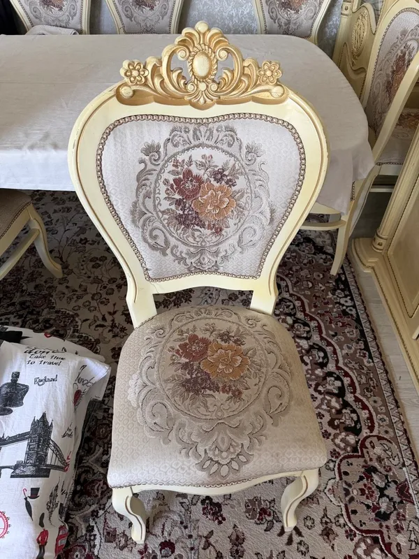 Zal mebeli sotiladi 3 Zal mebeli sotiladi 3