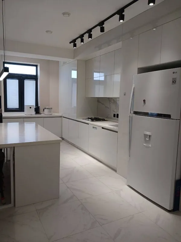 3-комнатная квартира, 130 м², Яккасарай 2