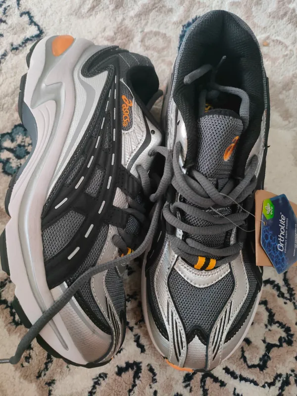 ASICS 4 ASICS 4
