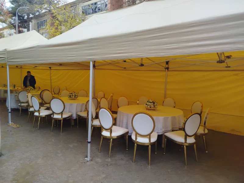 Prakatga stol stul chinni idish zontik (4×8) shirma beriladi. — фото 1