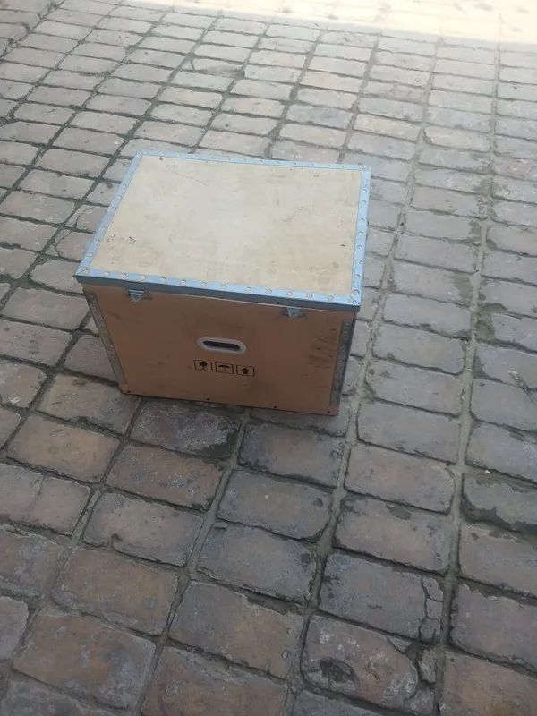 Stablizator qutilari sotiladi 1 Stablizator qutilari sotiladi 1