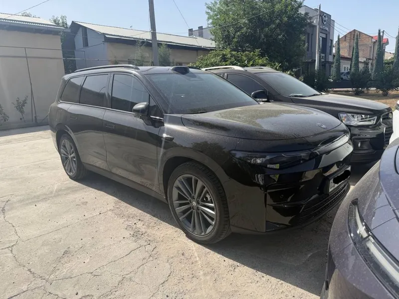 Leapmotor c16 eng full pazitsa