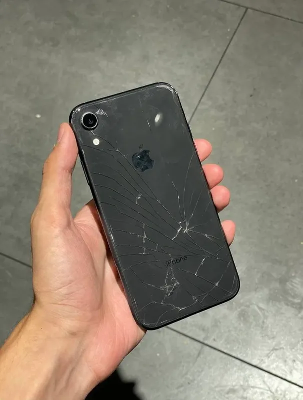 Iphone xr hamma joyi rodnoy