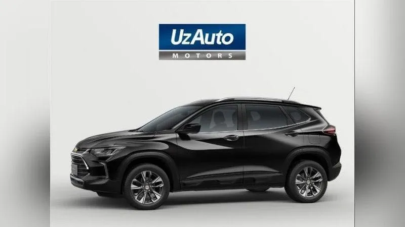 Chevrolet TRACKER 2 LT 2024 BLACK — фото 2