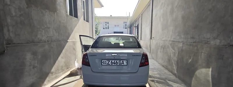 Lacceti chevrolet 4