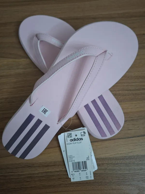 Adidas. Сланцы женские. 1 Adidas. Сланцы женские. 1
