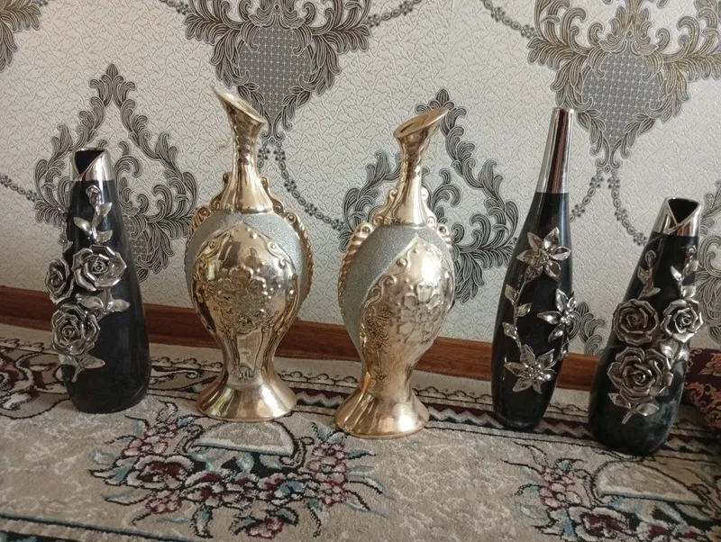 Вазы хорошие состояние