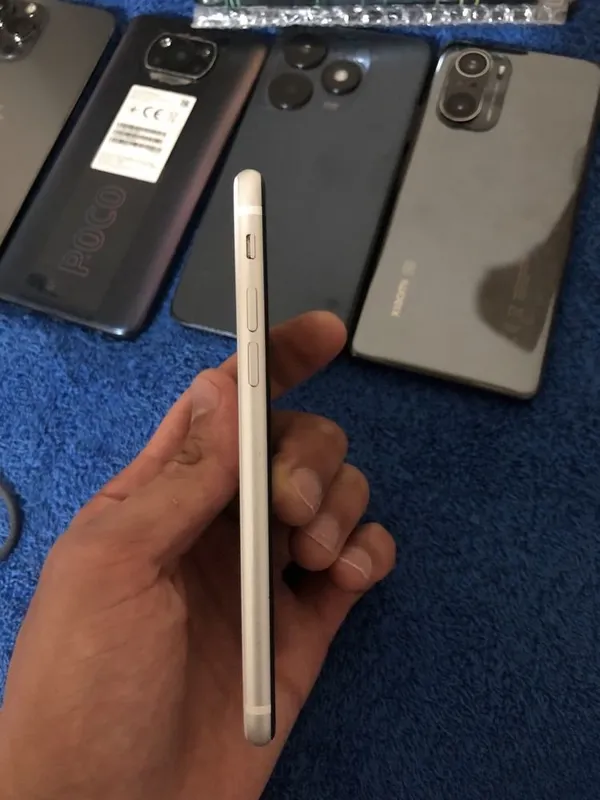 iPhone SE 2020 64Gb ideal 4 iPhone SE 2020 64Gb ideal 4