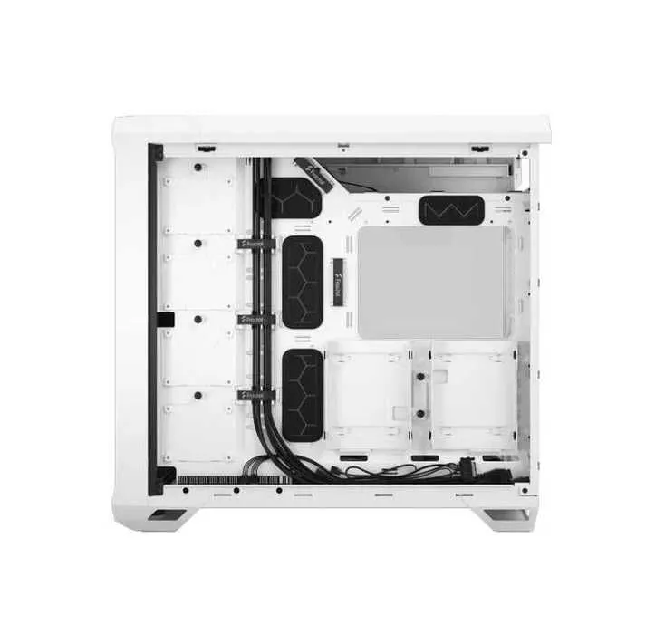 ^ Рассрочка на Корпус Fractal Design Torrent - White TG Clear Tint 2