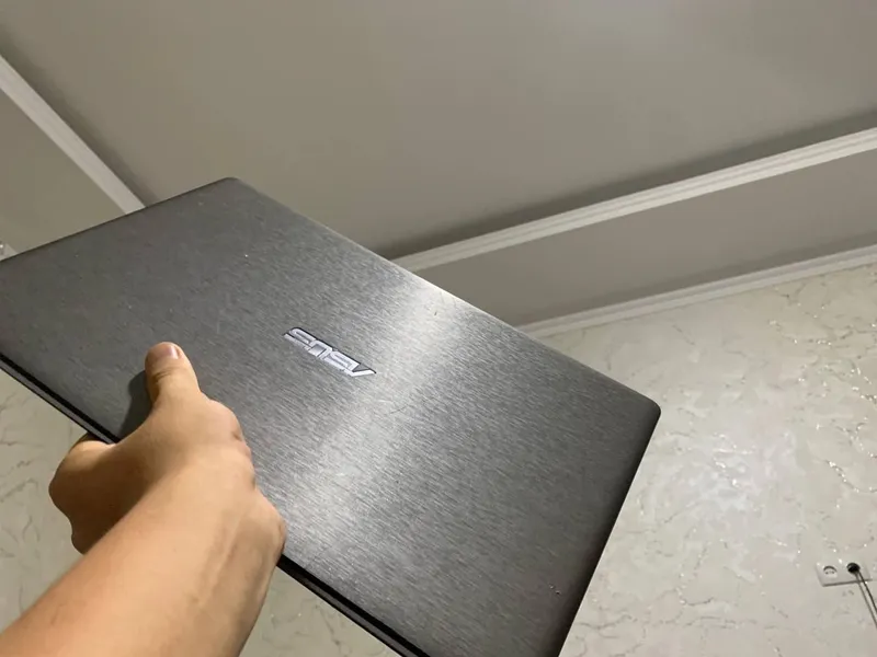 Ноутбук ASUS, 512 ГБ, 8 ГБ, i3 6 Ноутбук ASUS, 512 ГБ, 8 ГБ, i3 6