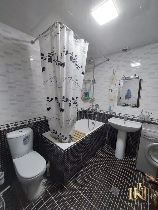 Yangi qurilishda 5 xonali kvartira sotiladi, 185 m², Mirobod tumani (Nukus ko‘chasi) 4 Yangi qurilishda 5 xonali kvartira sotiladi, 185 m², Mirobod tumani (Nukus ko‘chasi) 4