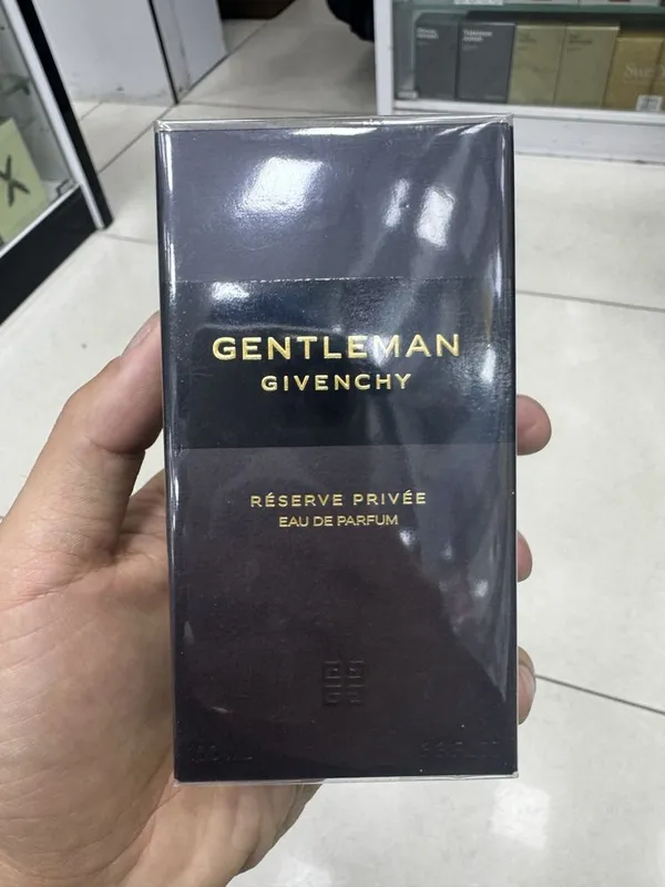 Givenchy Gentleman Eau De Parfum Reserve 2 Givenchy Gentleman Eau De Parfum Reserve 2