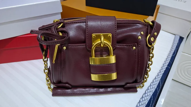 Chloe Brown Chloe Brown