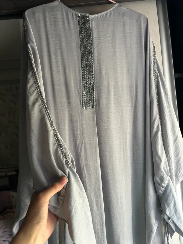 Abaya qo’l ishi umuma kiyilmagan — фото 1