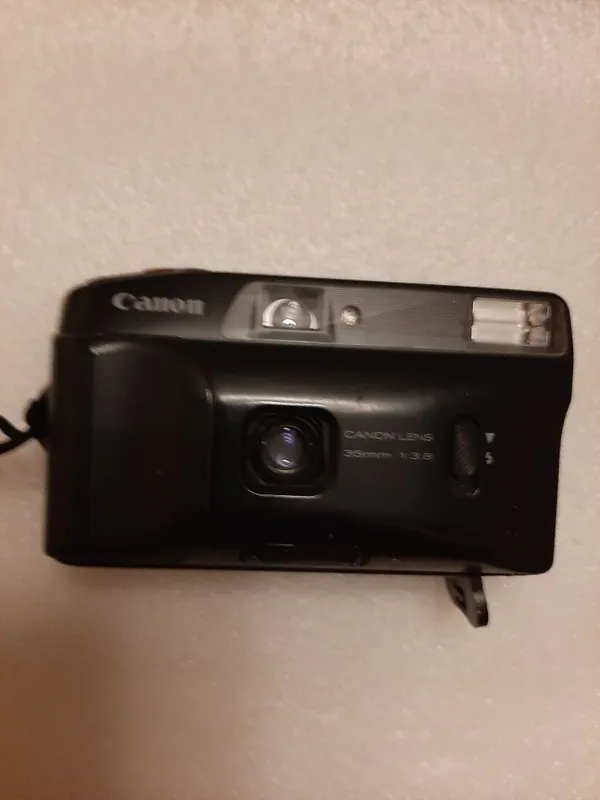 Angliyadan keltirilgan sovet plyonkali «Zenit» va Canon fotoapparatlari 5 Angliyadan keltirilgan sovet plyonkali «Zenit» va Canon fotoapparatlari 5