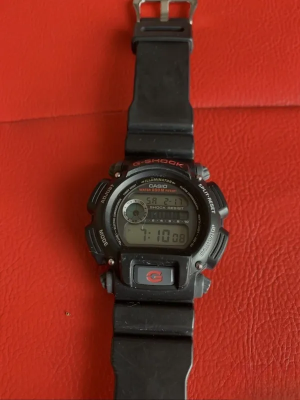 Оригинальные часы Casio G-Shock DW-9052 7 Оригинальные часы Casio G-Shock DW-9052 7