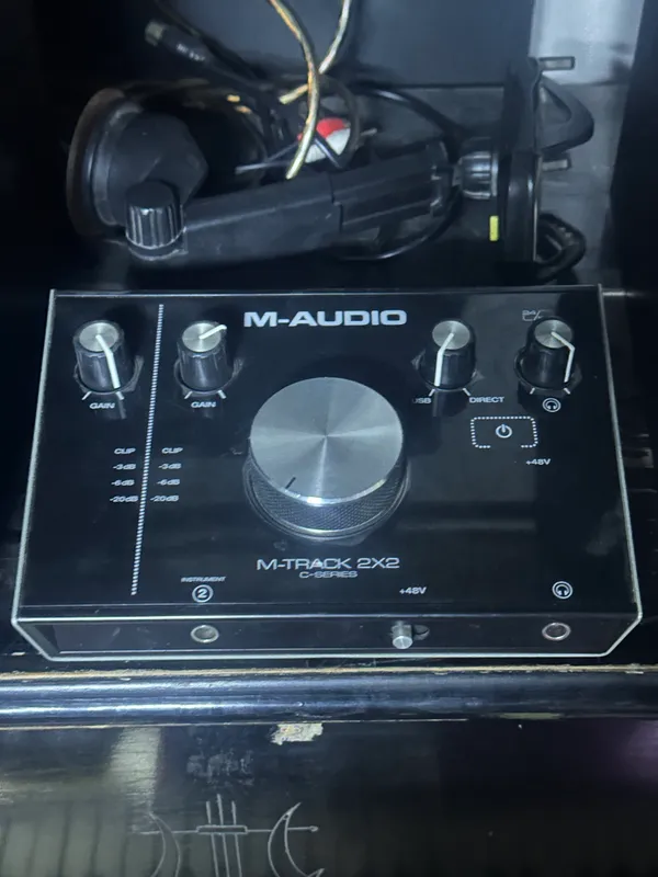 Edifer va m audio 2x2 2 Edifer va m audio 2x2 2