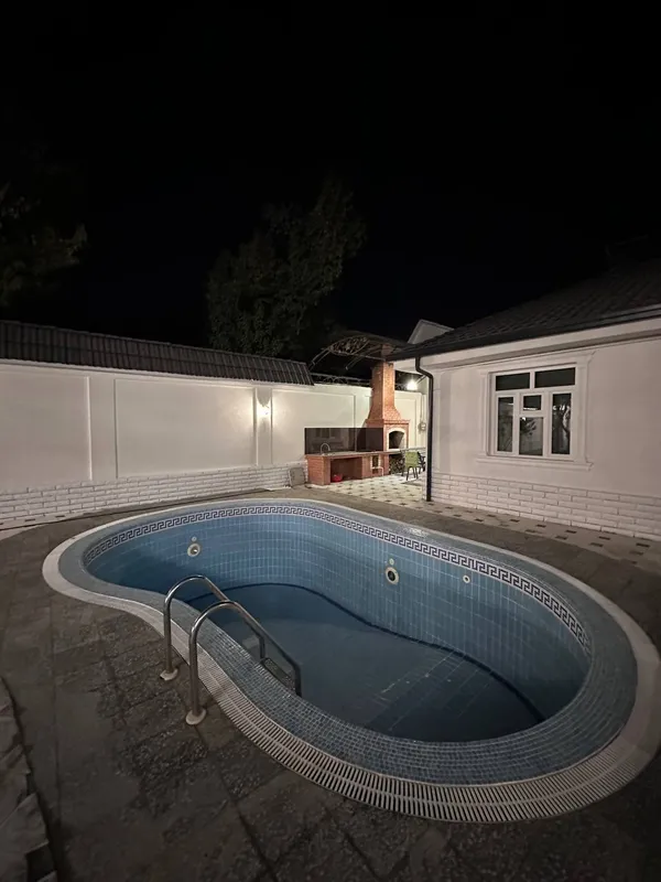 Nikitinadagi hovli 6