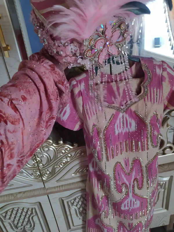 kuylak 2 marta kiyilgan.qalpoqi bilan birga 1 kuylak 2 marta kiyilgan.qalpoqi bilan birga 1