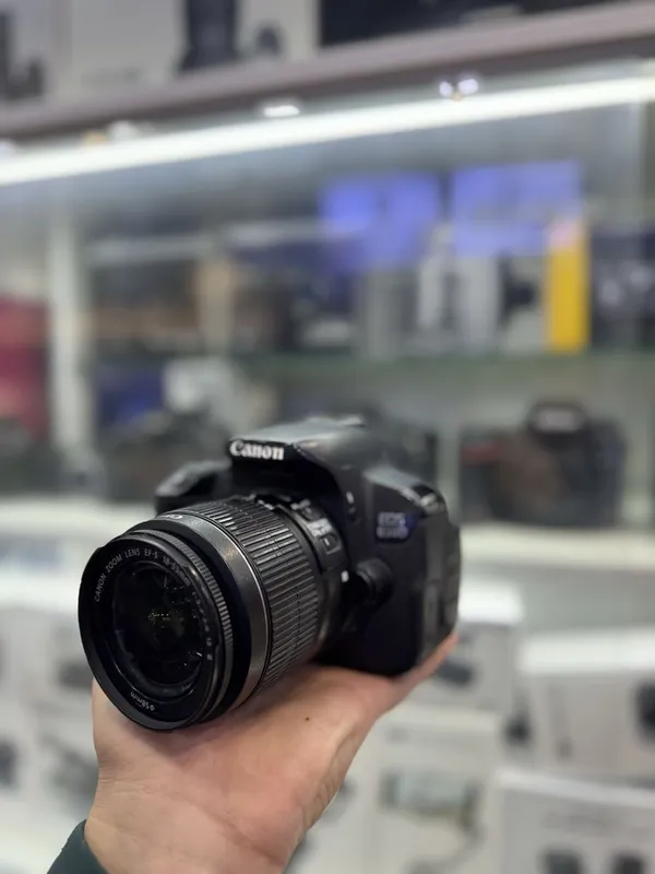 Canon 700 D + 18-55 mm is stm