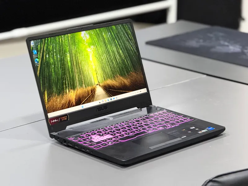 Kuchli notebook Taf Gaming F15, i7 11800, RTX3060 1