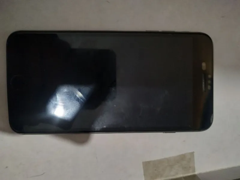 Iphone 8+ ideal, rangi black 2 Iphone 8+ ideal, rangi black 2