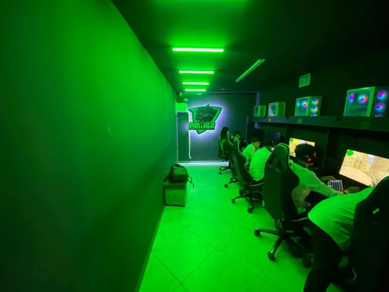 Продаёться Готовый Бизнес Компютерный Клуб FENIX 5 Продаёться Готовый Бизнес Компютерный Клуб FENIX 5