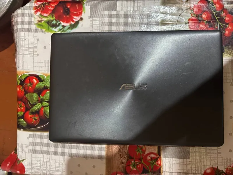 Ноутбук Asus X550C — фото 1