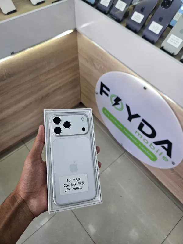 IPhone 17 Pro Max 1