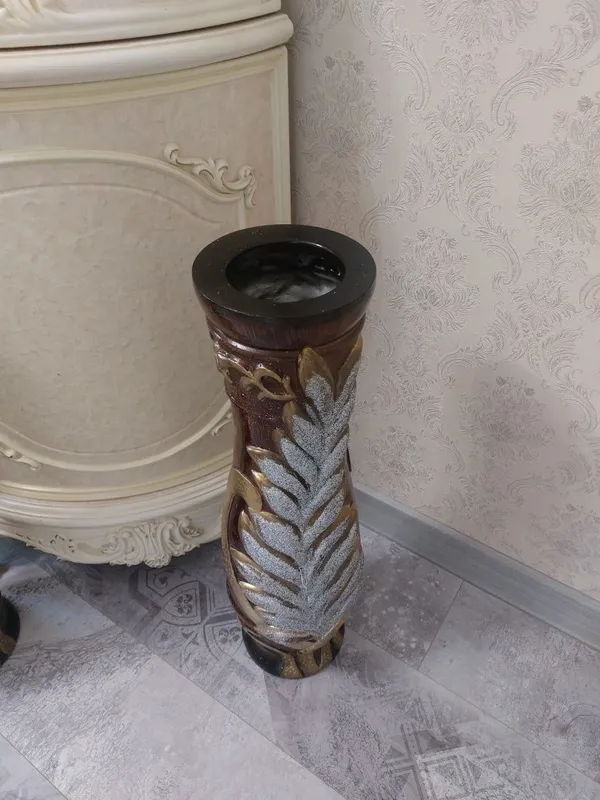 Продаются напольные вазы 2