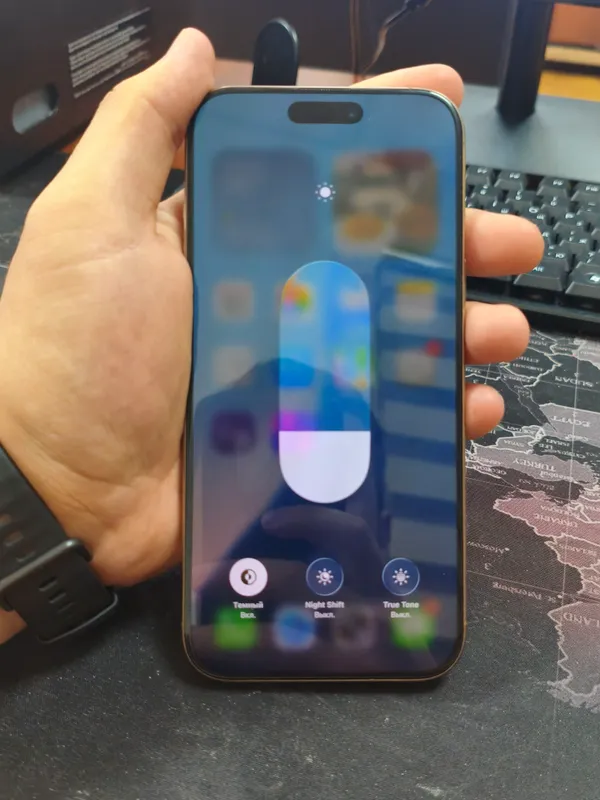 iphone 16pro max desert 2